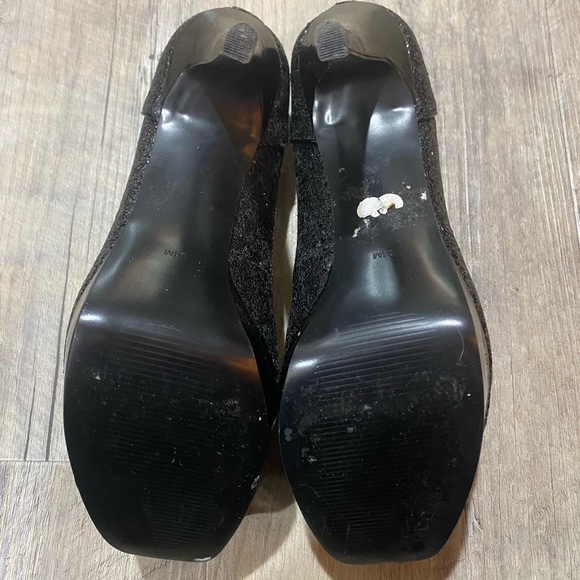 GUESS Pumps 👠 - Picture 8 of 11